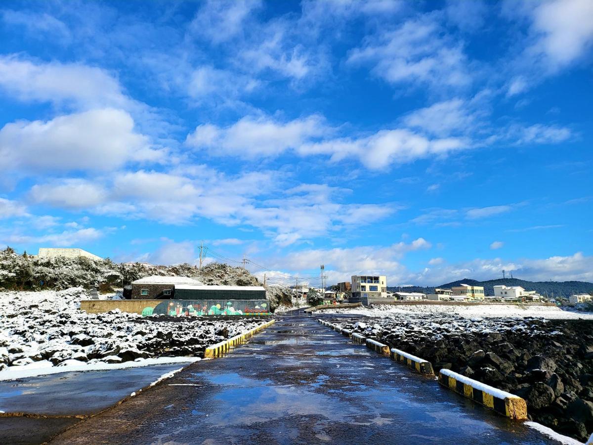 Haevichi Private Pension Seogwipo Exterior photo